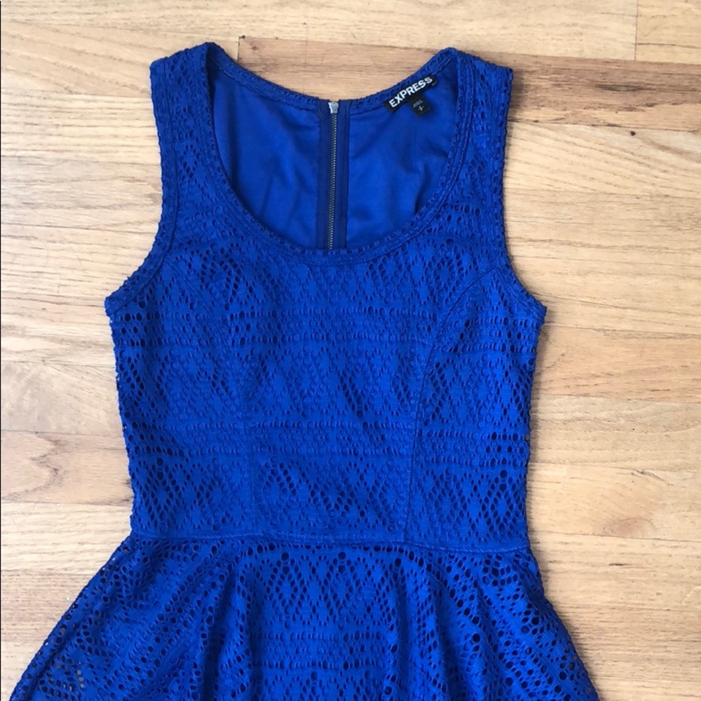 Blue dress - Picture 2 of 5